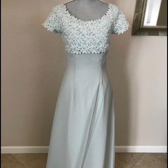 Belsoie Dresses & Skirts - Light green flowered formal dress